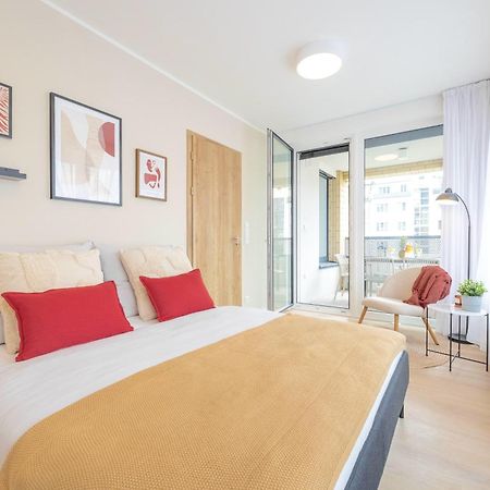 Bright 2Br - 4Th Floor, Balcony, Free Parking By Gravity Prague Apartment Exterior photo