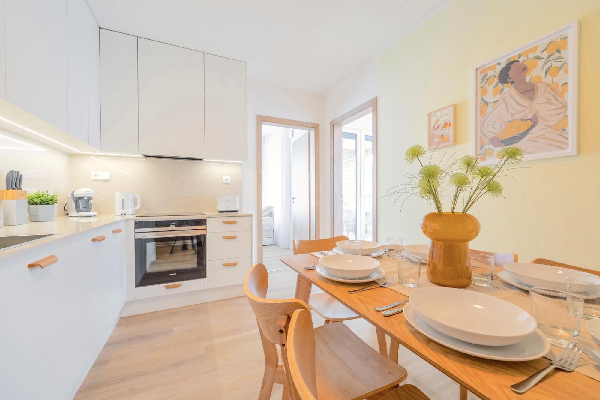 Bright 2Br - 4Th Floor, Balcony, Free Parking By Gravity Prague Apartment Exterior photo