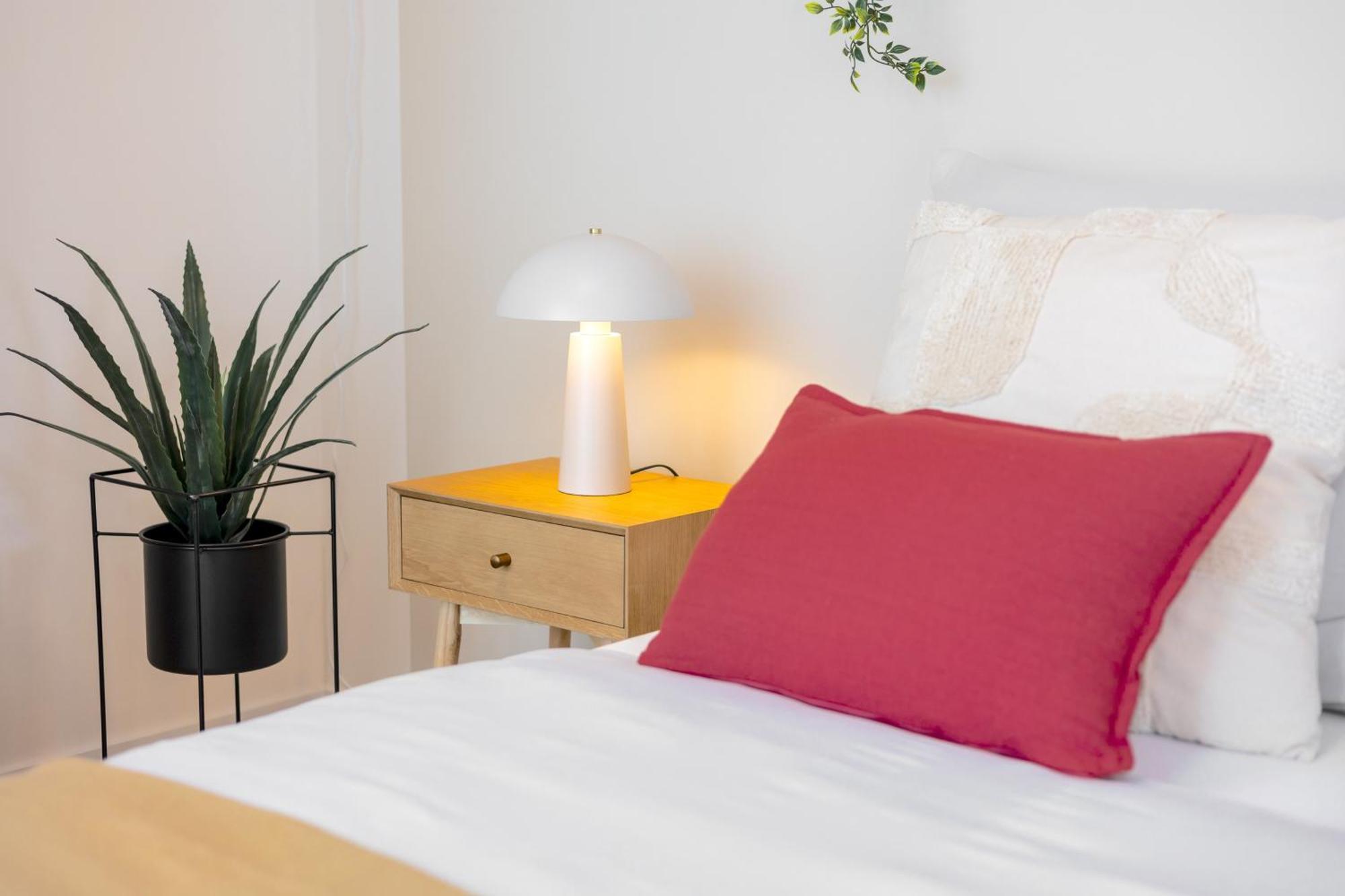 Bright 2Br - 4Th Floor, Balcony, Free Parking By Gravity Prague Apartment Exterior photo