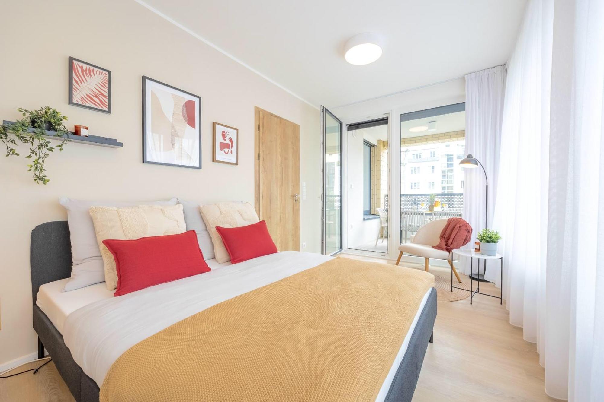 Bright 2Br - 4Th Floor, Balcony, Free Parking By Gravity Prague Apartment Exterior photo