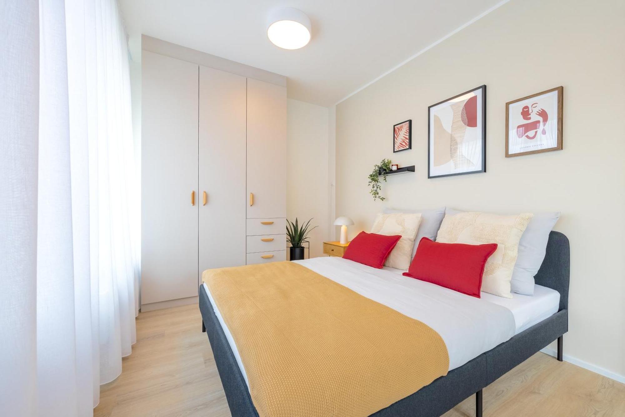 Bright 2Br - 4Th Floor, Balcony, Free Parking By Gravity Prague Apartment Exterior photo