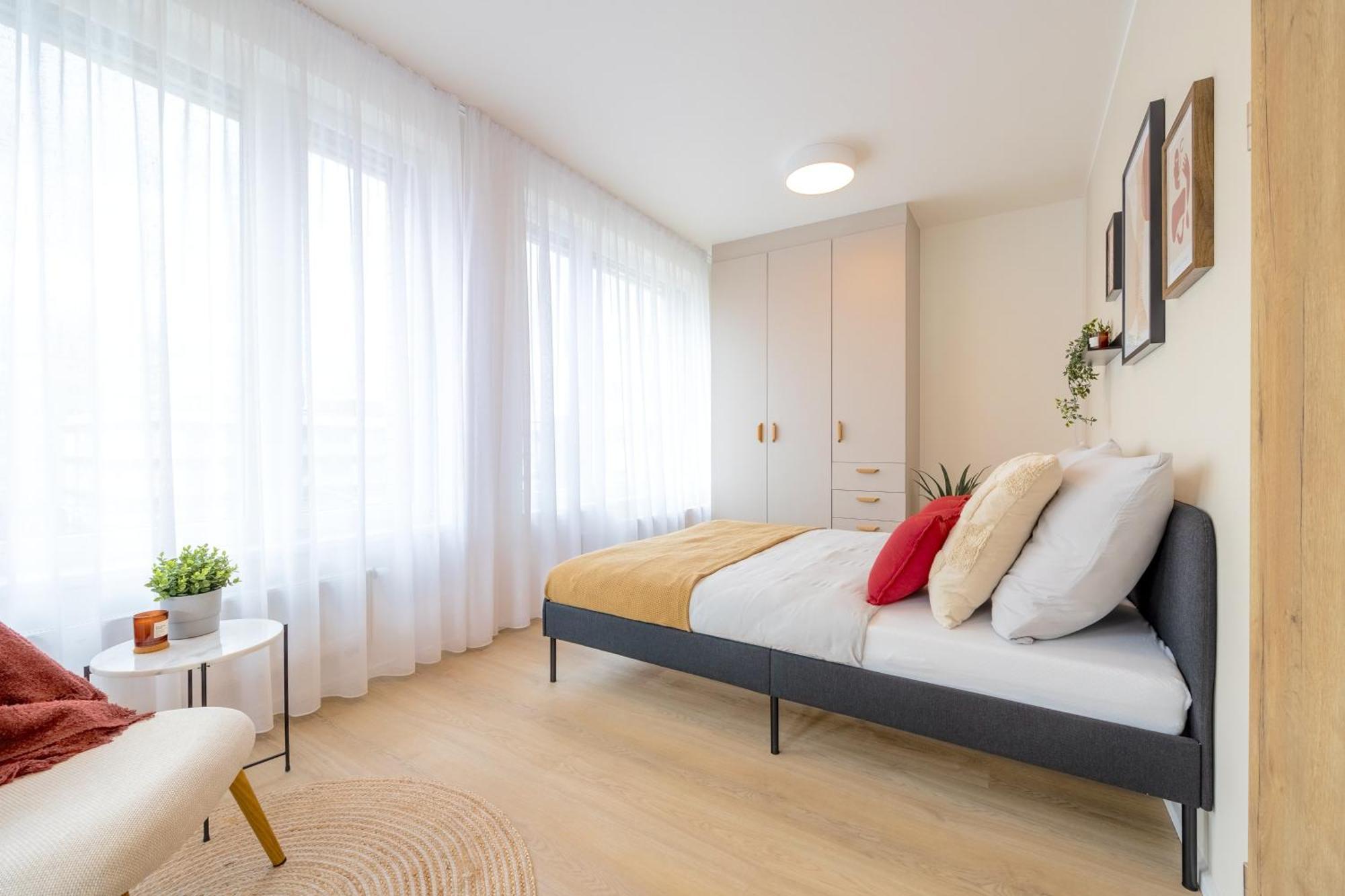 Bright 2Br - 4Th Floor, Balcony, Free Parking By Gravity Prague Apartment Exterior photo